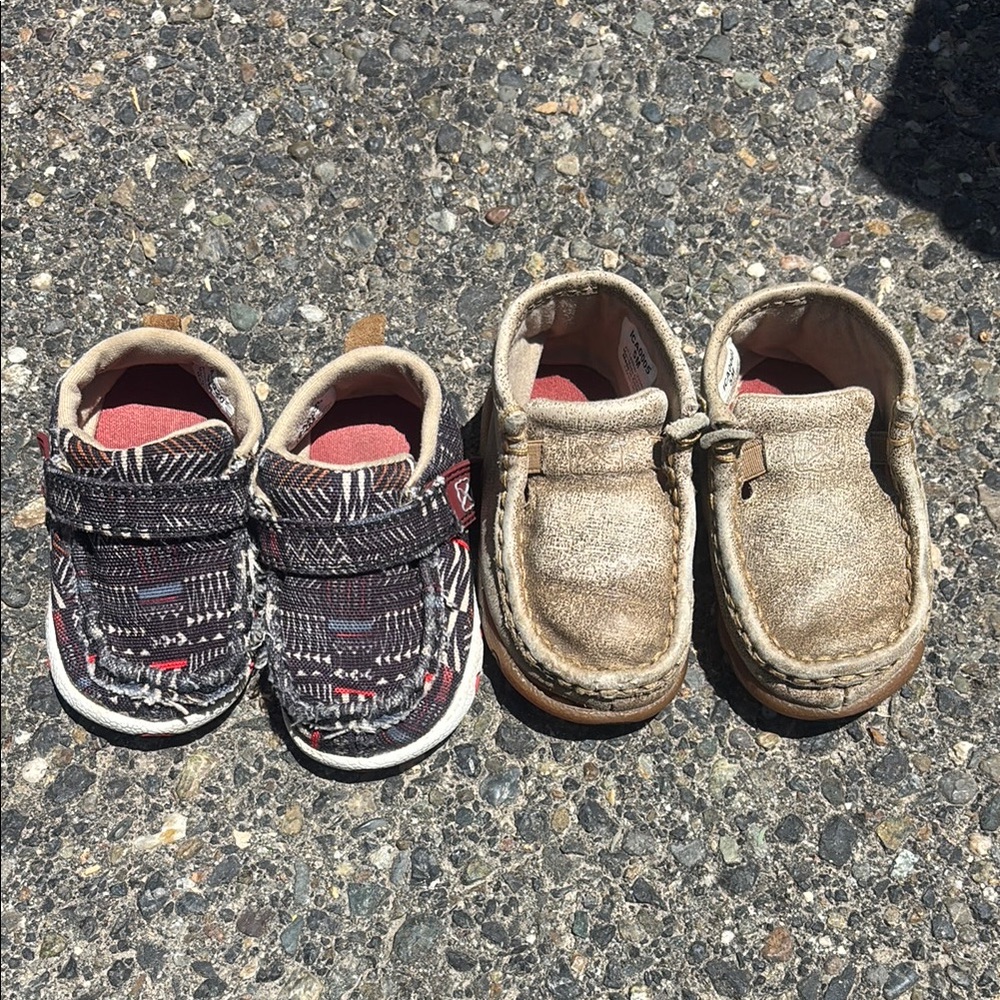 Twisted X 2 infant pairs